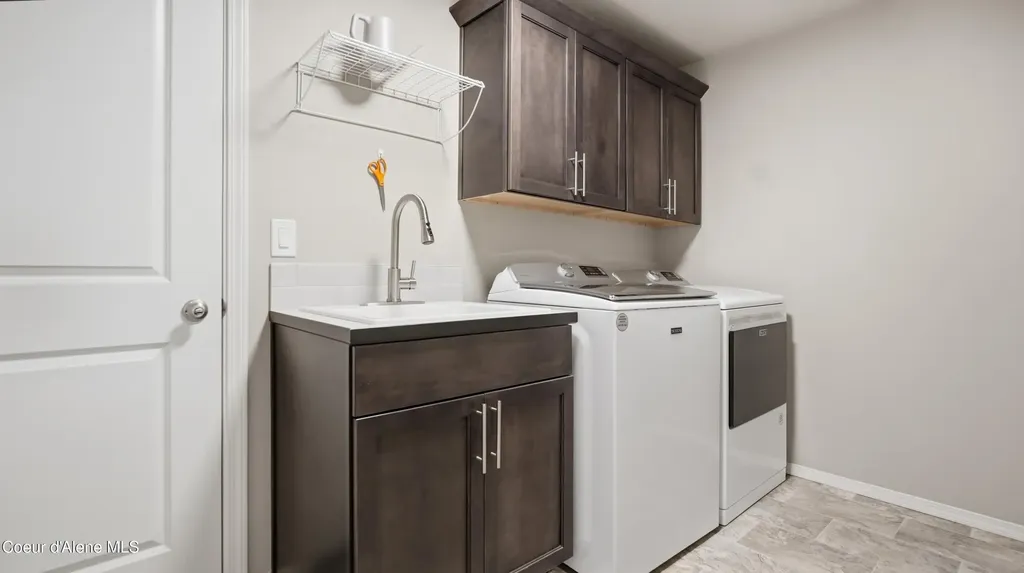 33 Parkland Drive Blanchard ID 83804
