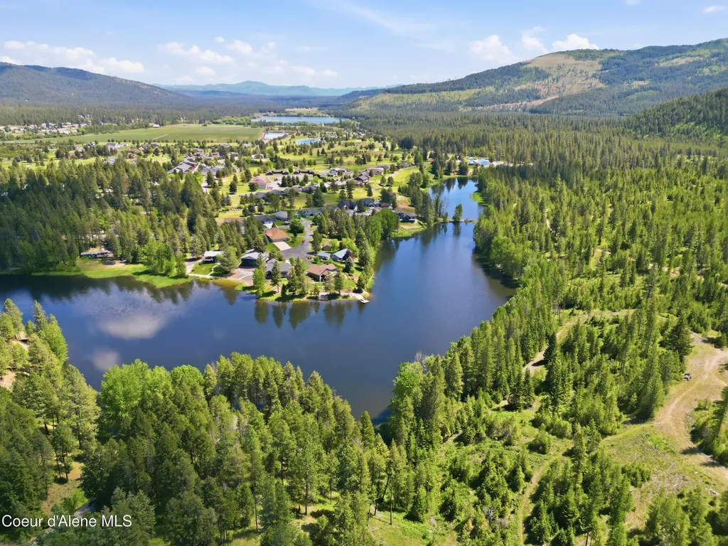 33 Parkland Drive Blanchard ID 83804