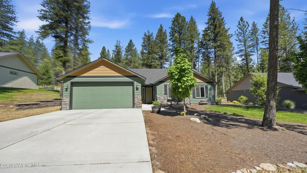 33 Parkland Drive Blanchard ID 83804