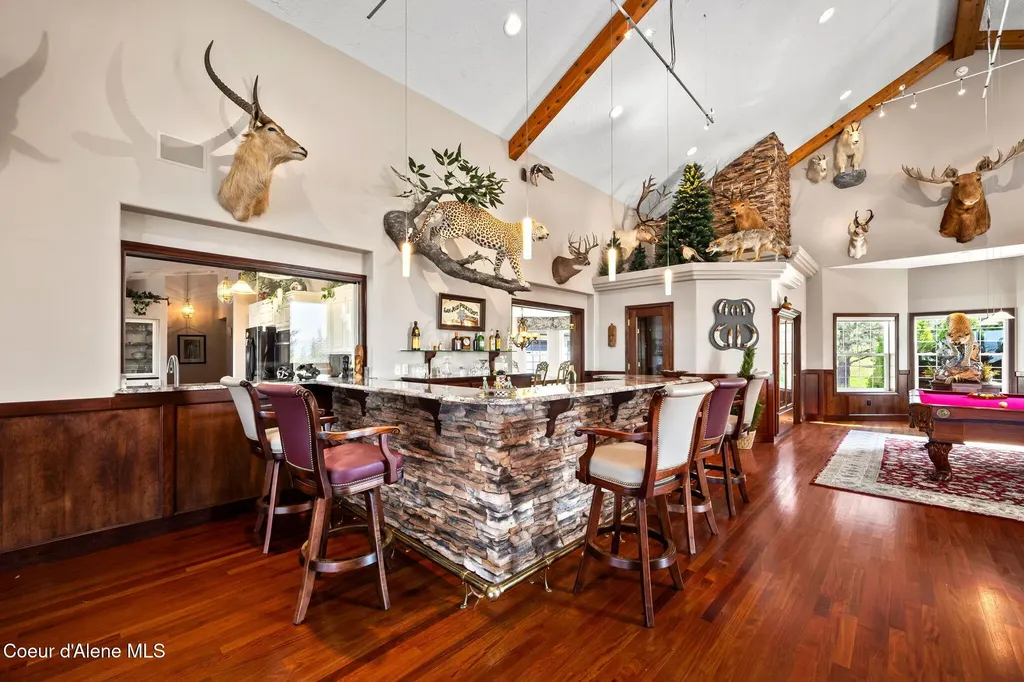 5522 E Aripa Road Harrison ID 83833
