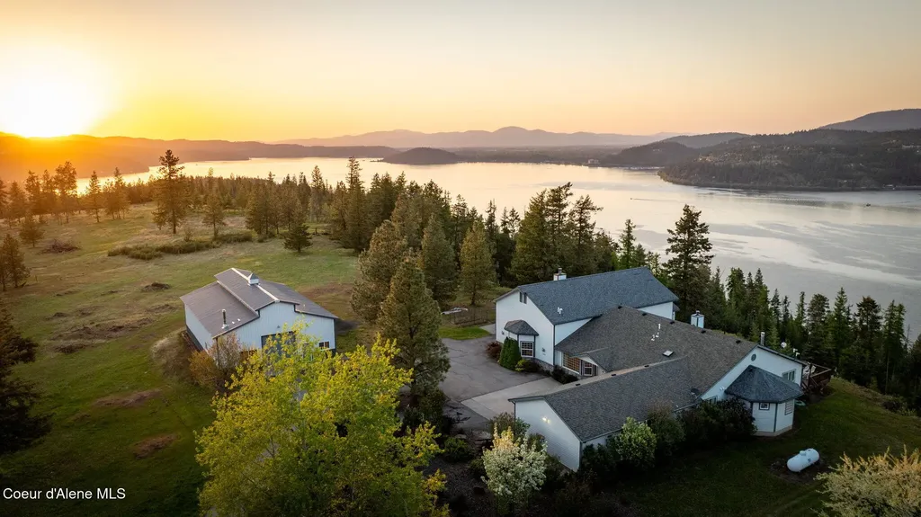 5522 E Aripa Road Harrison ID 83833