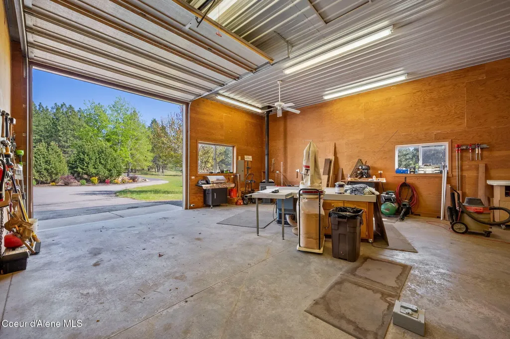 5522 E Aripa Road Harrison ID 83833