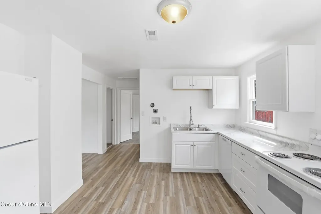 5123 W Hoffman Place Spokane WA 99205