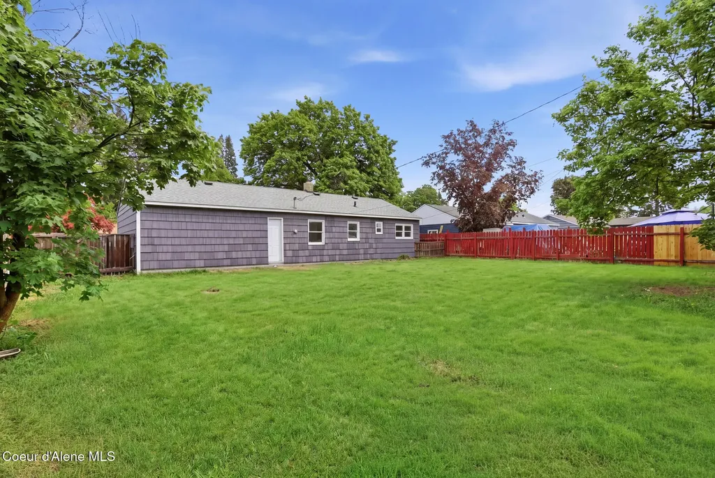 5123 W Hoffman Place Spokane WA 99205