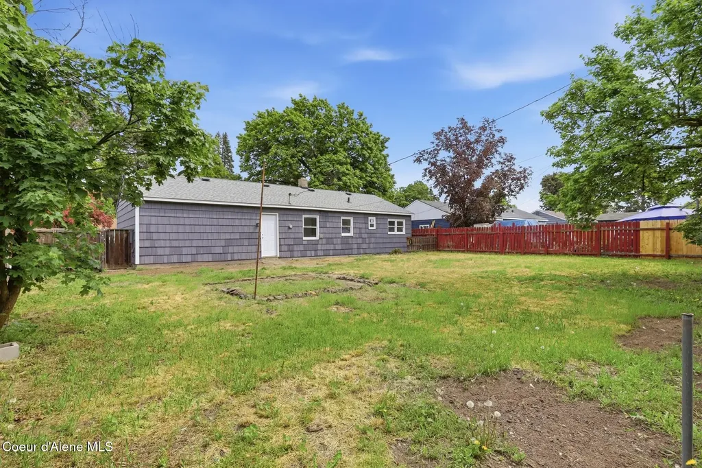 5123 W Hoffman Place Spokane WA 99205