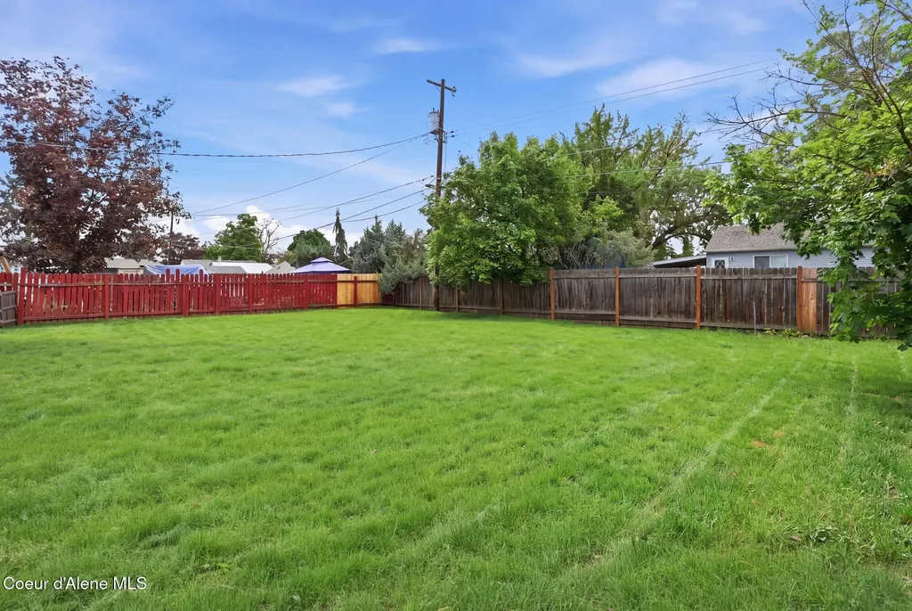 5123 W Hoffman Place Spokane WA 99205