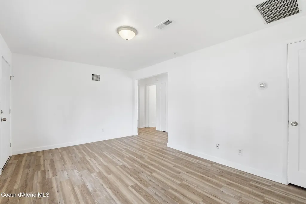 5123 W Hoffman Place Spokane WA 99205
