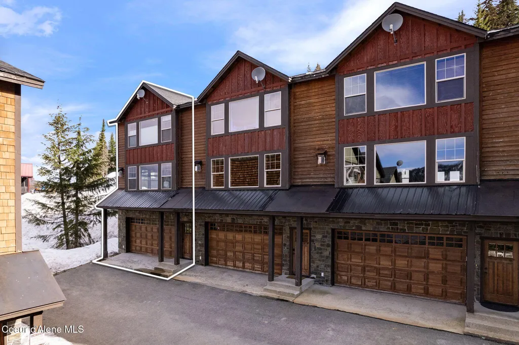 80 Whiplash Circle Sandpoint ID 83864