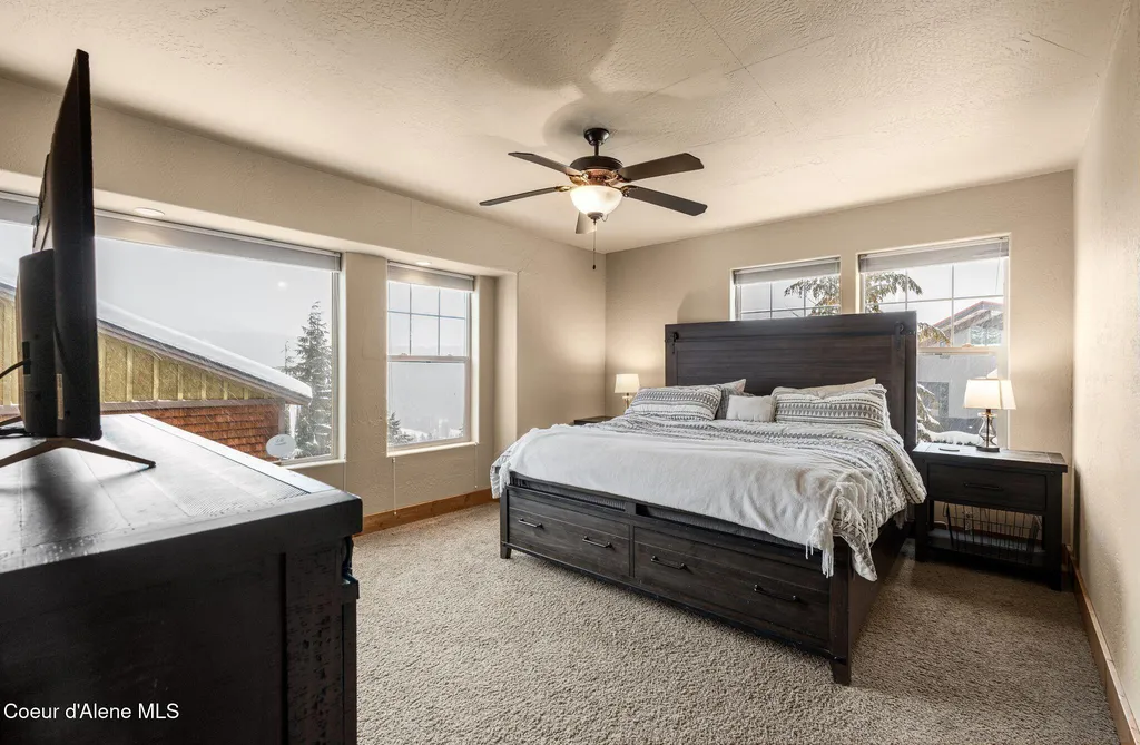 80 Whiplash Circle Sandpoint ID 83864