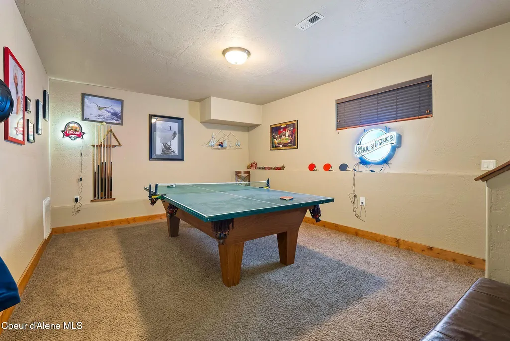 80 Whiplash Circle Sandpoint ID 83864