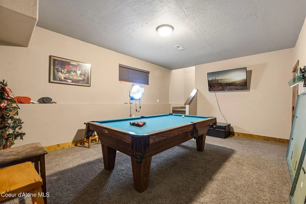 80 Whiplash Circle Sandpoint ID 83864