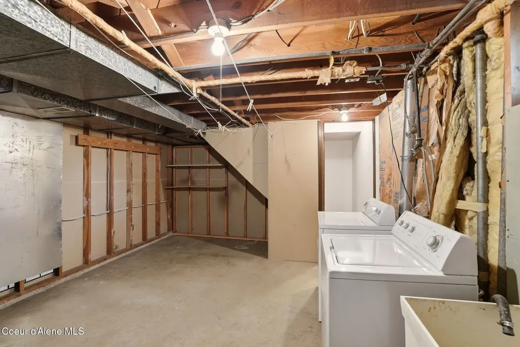 624 E Courtland Avenue Spokane WA 99207