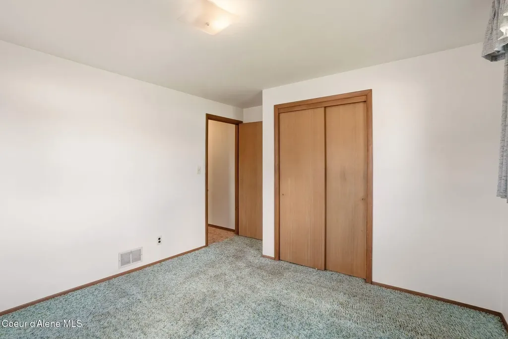 624 E Courtland Avenue Spokane WA 99207