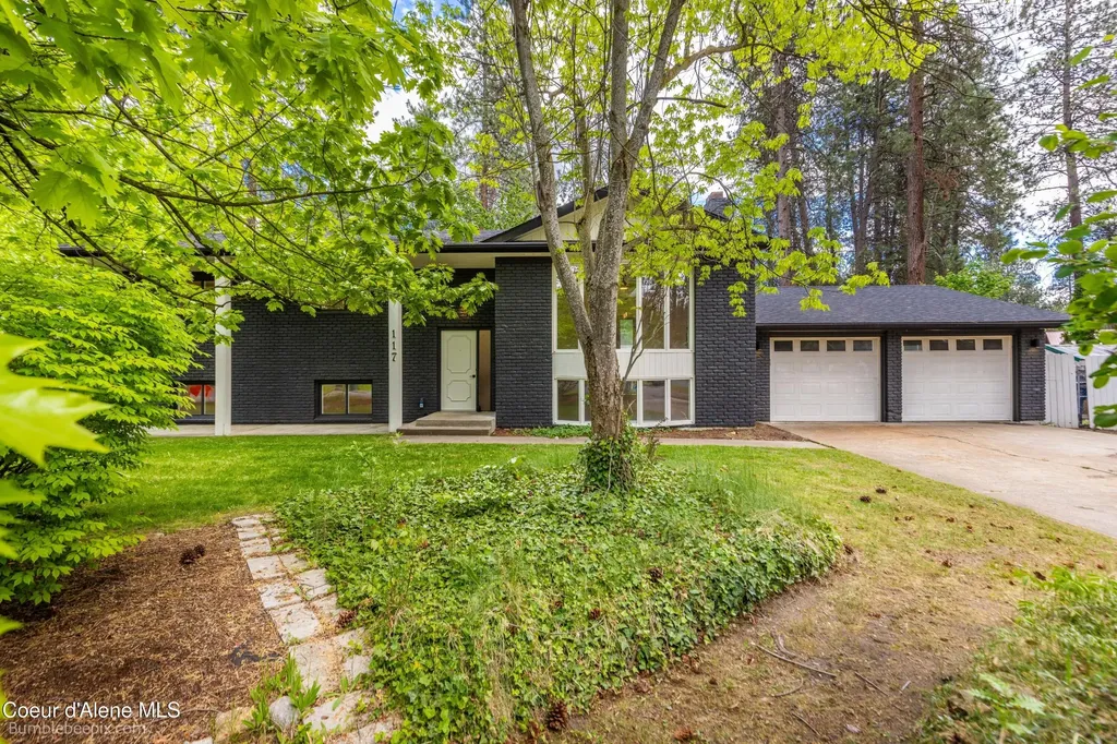 117 S Pinewood Drive Post Falls ID 83854