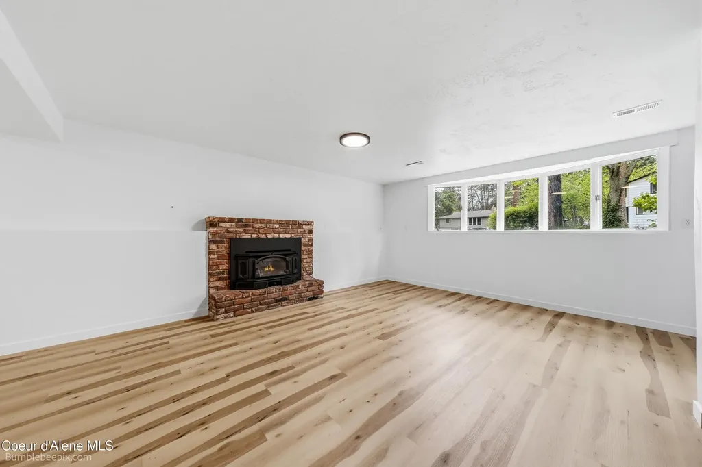 117 S Pinewood Drive Post Falls ID 83854