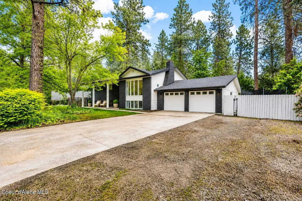 117 S Pinewood Drive Post Falls ID 83854