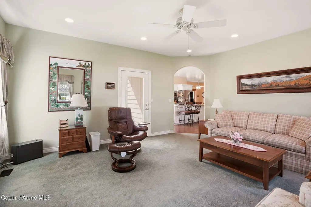 1401 S Riverside Harbor Drive Post Falls ID 83854