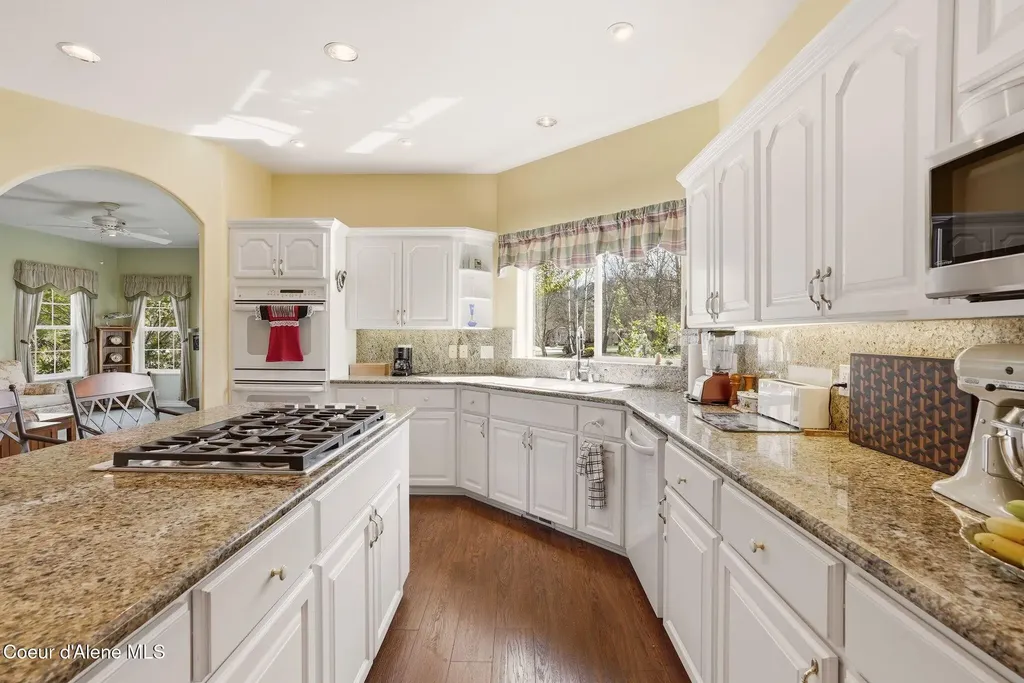 1401 S Riverside Harbor Drive Post Falls ID 83854
