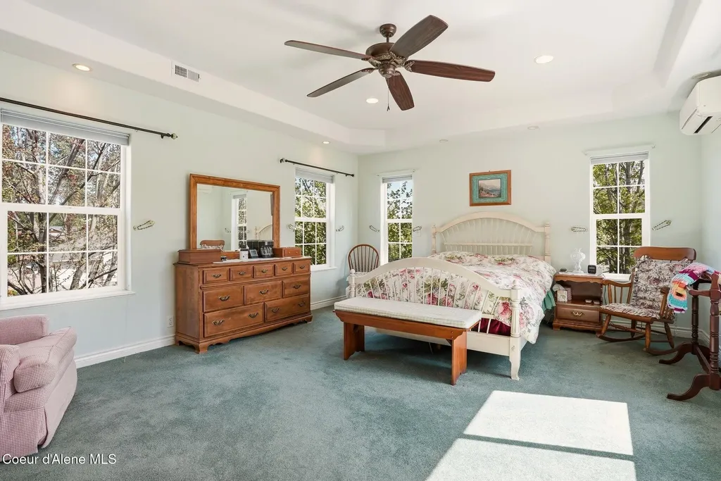 1401 S Riverside Harbor Drive Post Falls ID 83854