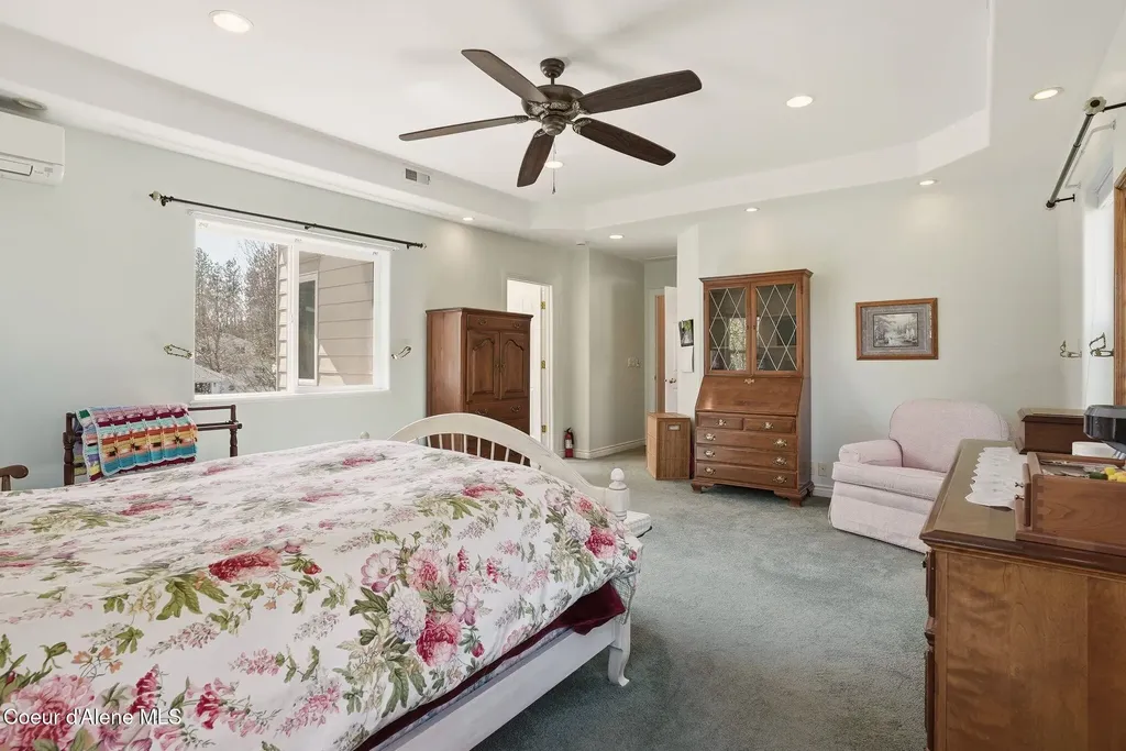 1401 S Riverside Harbor Drive Post Falls ID 83854