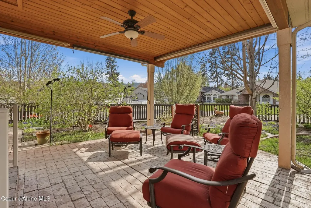 1401 S Riverside Harbor Drive Post Falls ID 83854