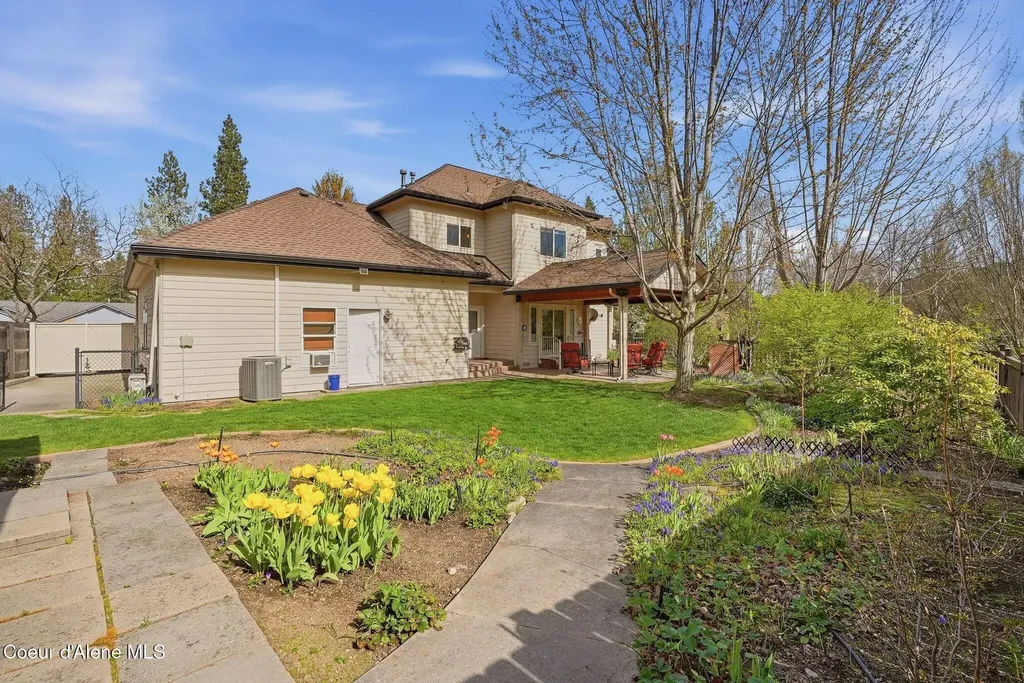 1401 S Riverside Harbor Drive Post Falls ID 83854