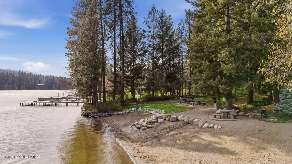 1401 S Riverside Harbor Drive Post Falls ID 83854