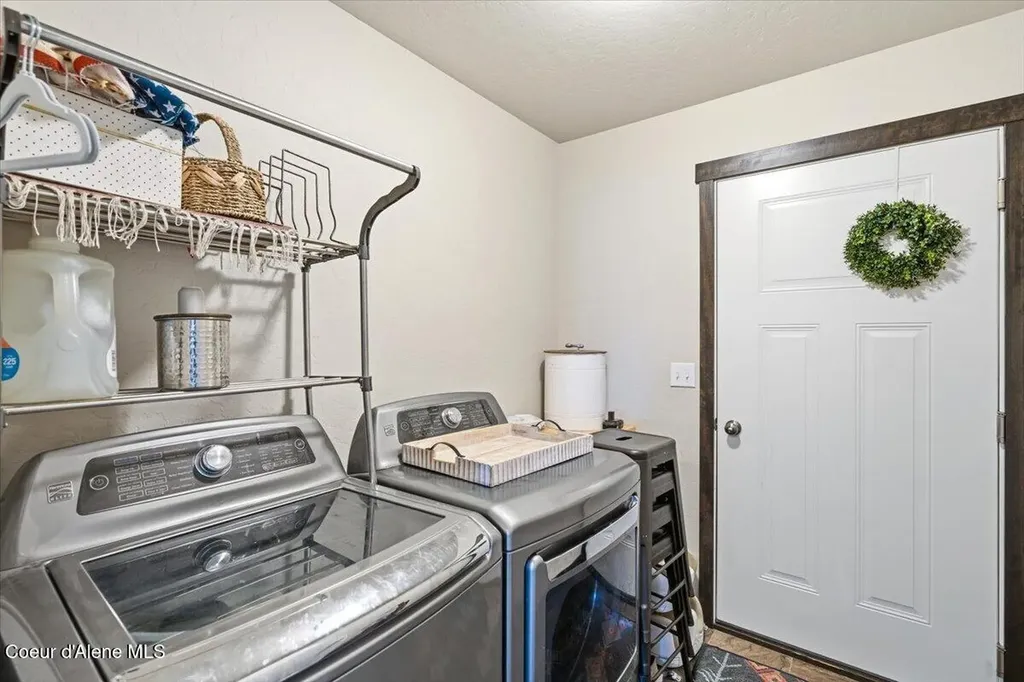 8830 N Mountainshire Road Post Falls ID 83854