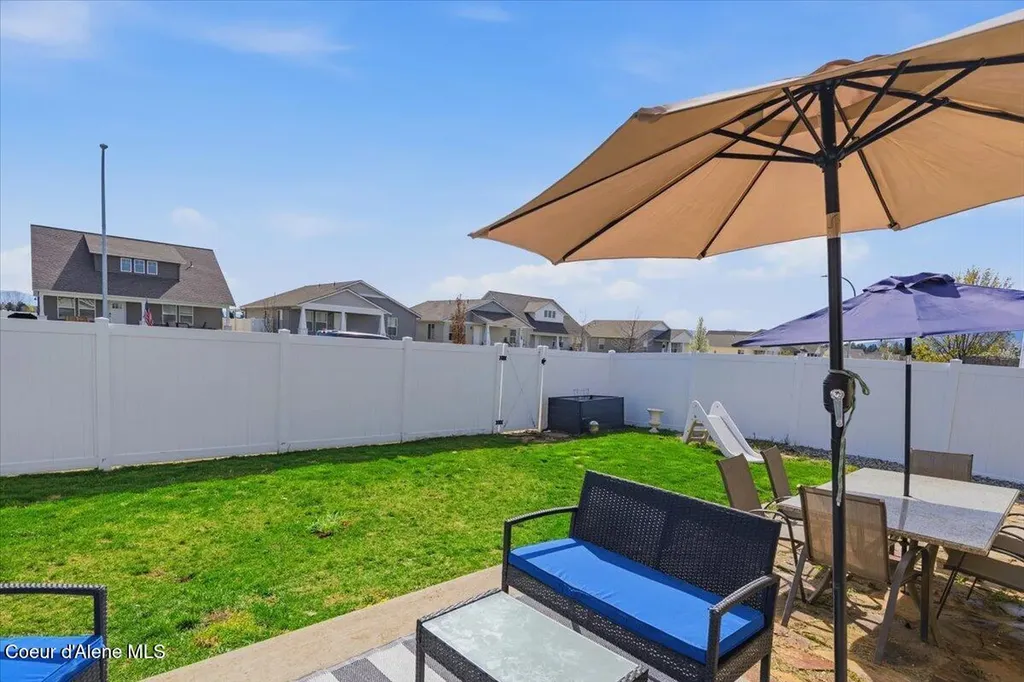 8830 N Mountainshire Road Post Falls ID 83854