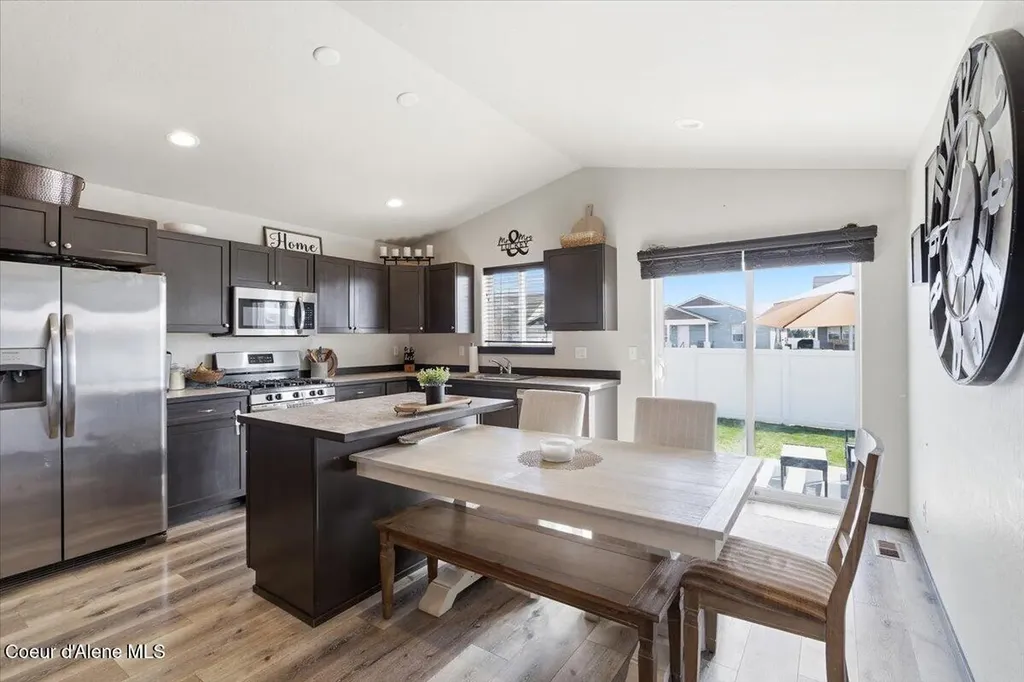 8830 N Mountainshire Road Post Falls ID 83854