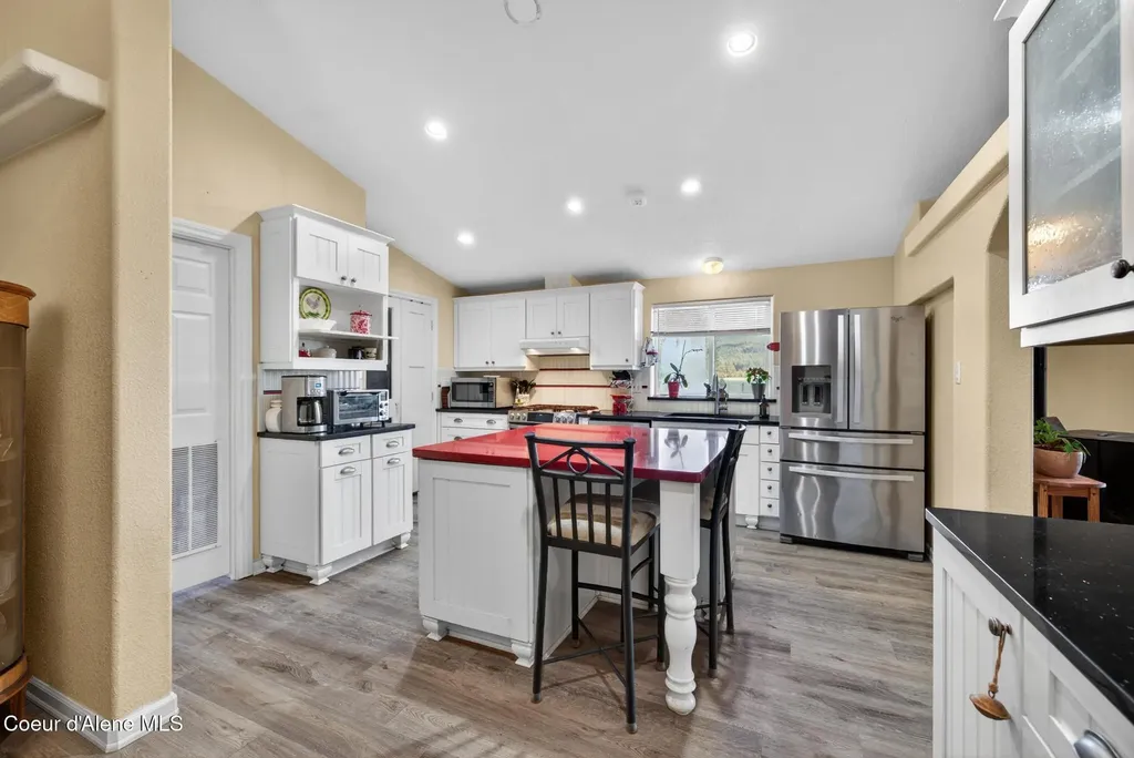 169 Elk Meadows Blanchard ID 83804