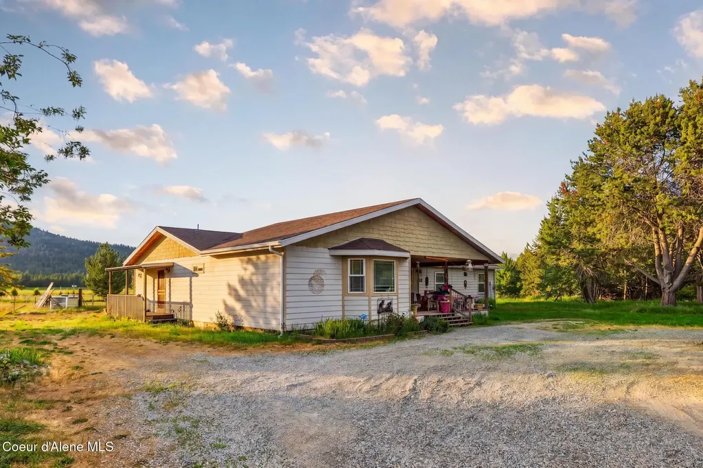 169 Elk Meadows Blanchard ID 83804
