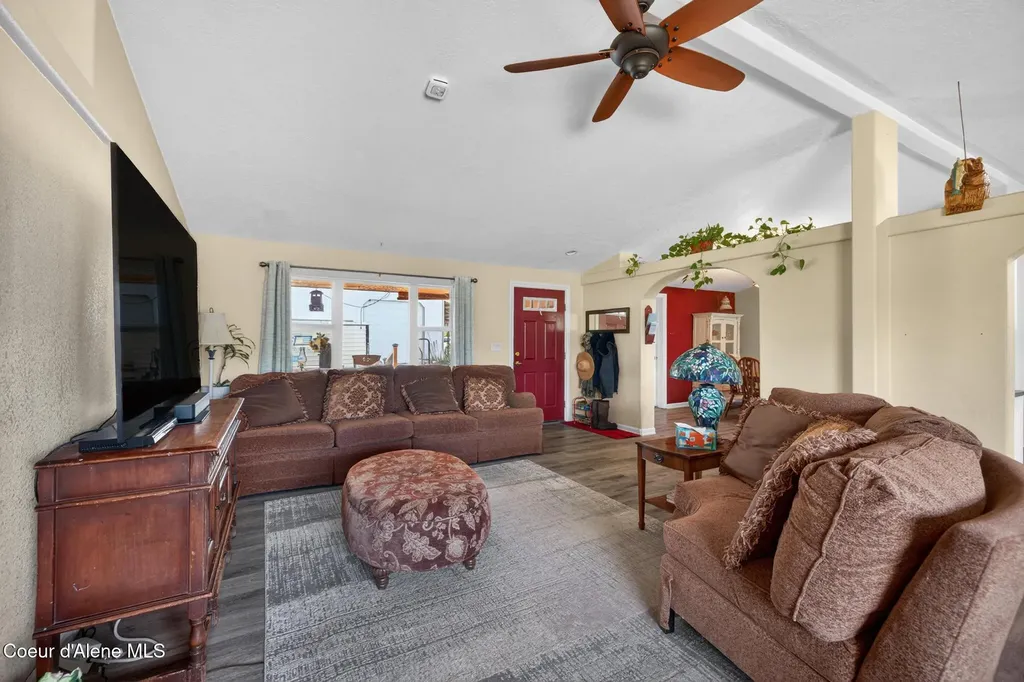 169 Elk Meadows Blanchard ID 83804