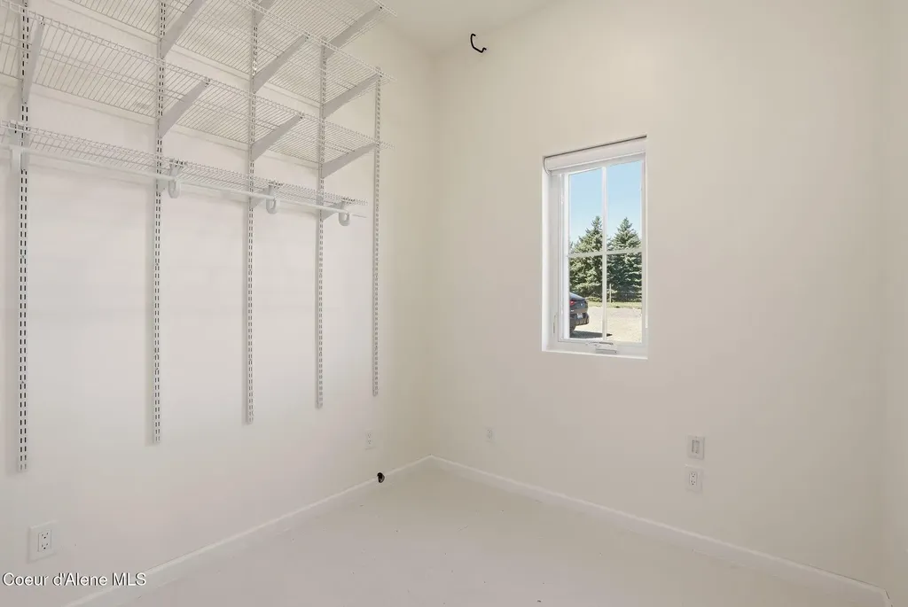 1770 Porthill Loop Bonners Ferry ID 83805