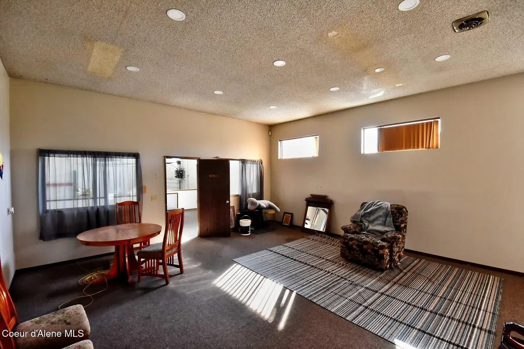 900 Kootenai Cutoff Road Ponderay ID 83852
