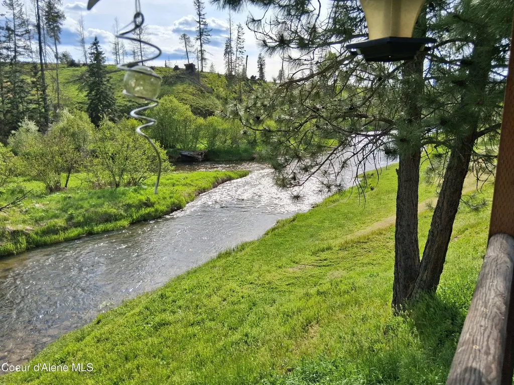 141 Brook Lane Fernwood ID 83830