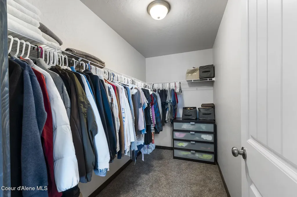 8848 N Mountainshire Road Post Falls ID 83854