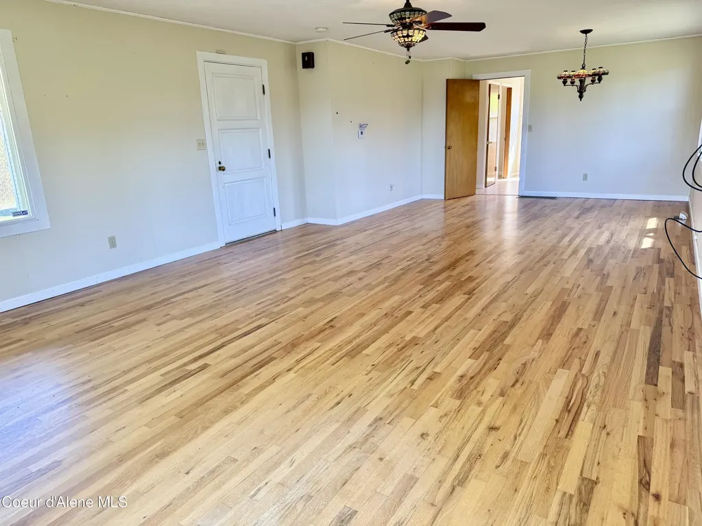 3216 Dufort Road Sagle ID 83860