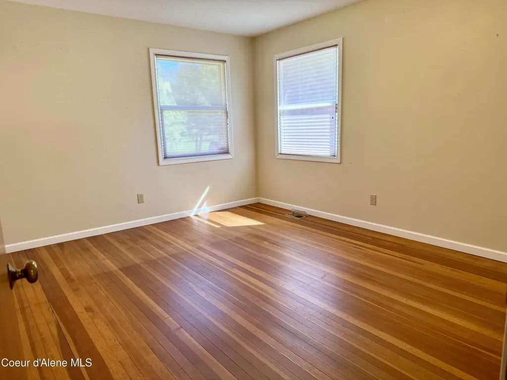 3216 Dufort Road Sagle ID 83860