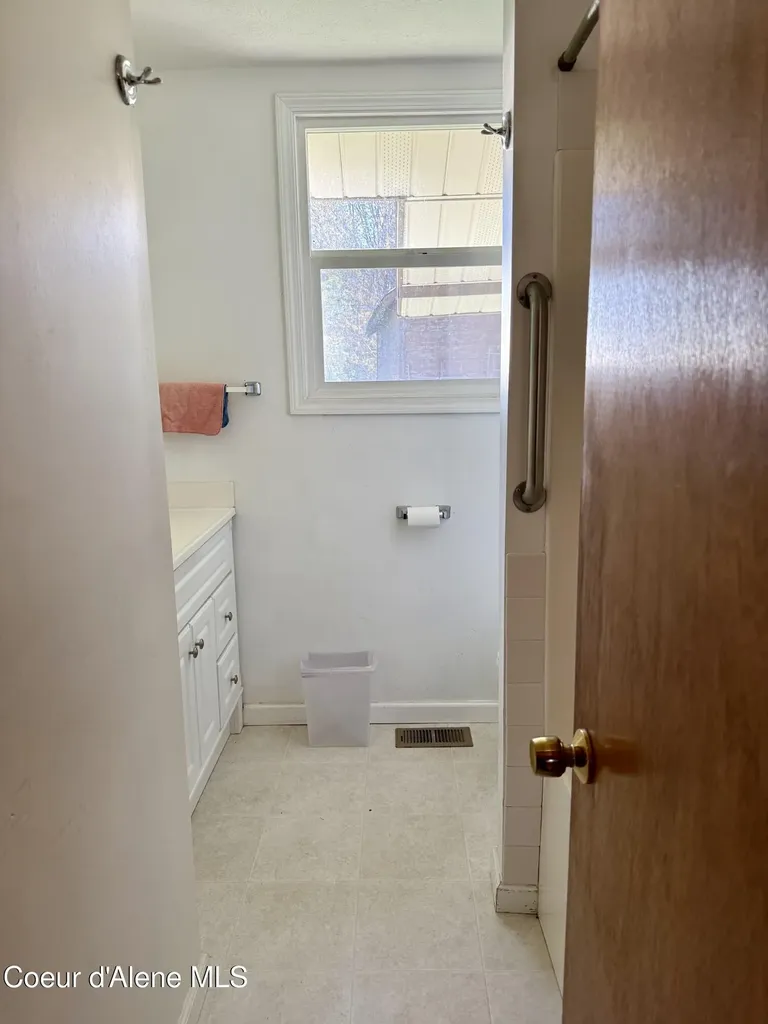 3216 Dufort Road Sagle ID 83860