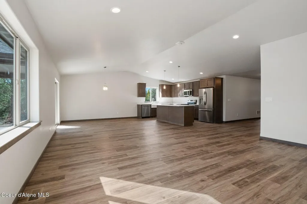 4983 E Sarah Loop Athol ID 83801