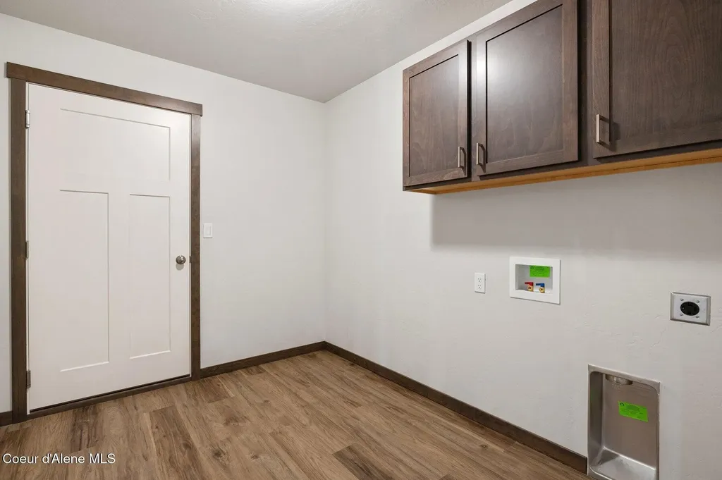 4983 E Sarah Loop Athol ID 83801