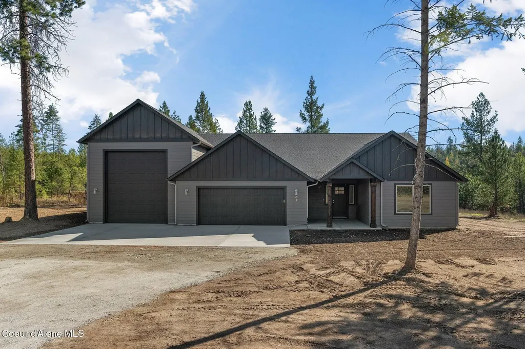 4983 E Sarah Loop Athol ID 83801