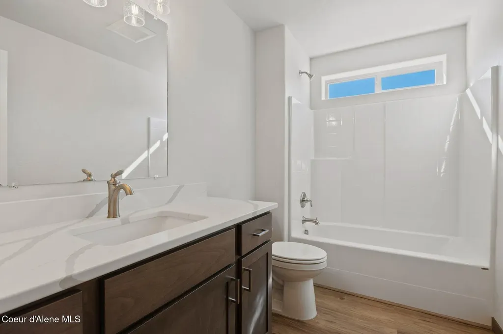 4983 E Sarah Loop Athol ID 83801