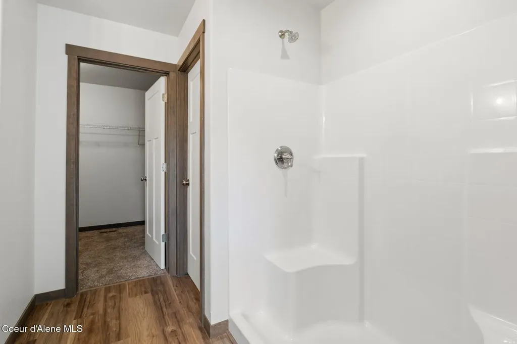 25833 N Dickens Road Athol ID 83801