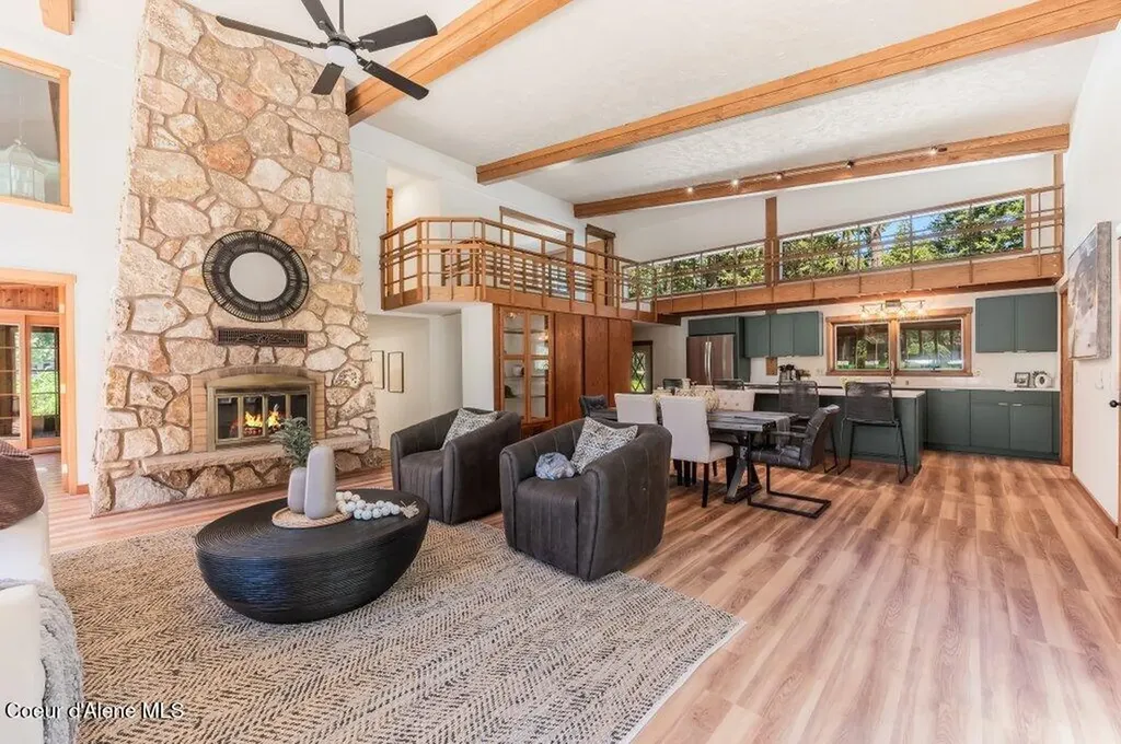8473 E Apache Trail Athol ID 83801