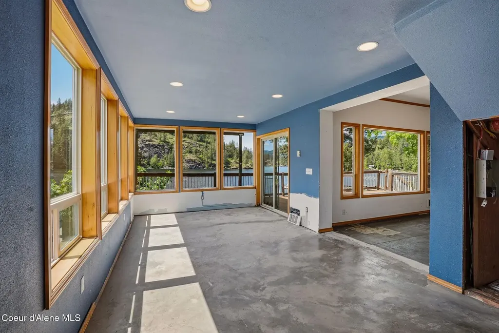 24305 N Lakeview Boulevard Rathdrum ID 83858