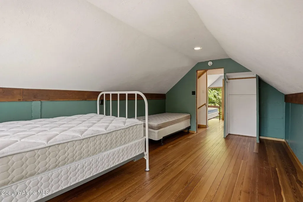 24305 N Lakeview Boulevard Rathdrum ID 83858