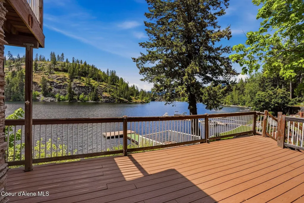 24305 N Lakeview Boulevard Rathdrum ID 83858