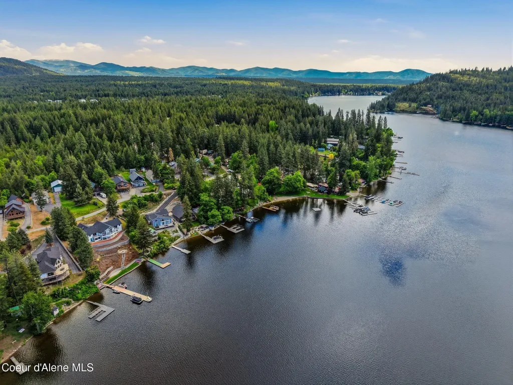 24305 N Lakeview Boulevard Rathdrum ID 83858